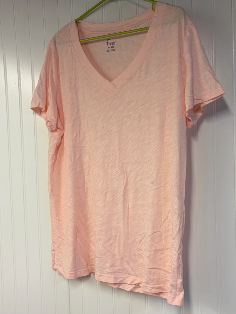 Felina Women’s V-Neck Tee in Soft Pink XXL